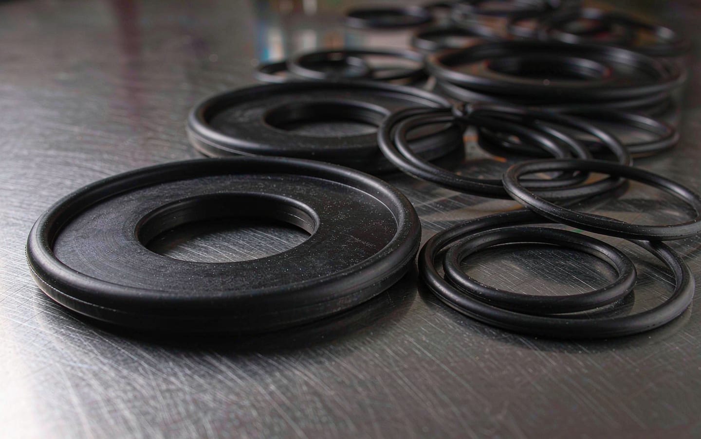 Precision die-cut silicone gaskets